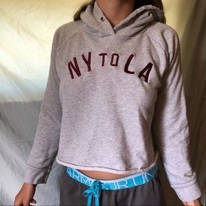 Woman’s sweatshirts